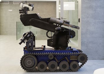 机器人履带式车辆由复合轴承提供动力